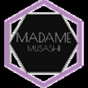 Meet your Posher, Madame